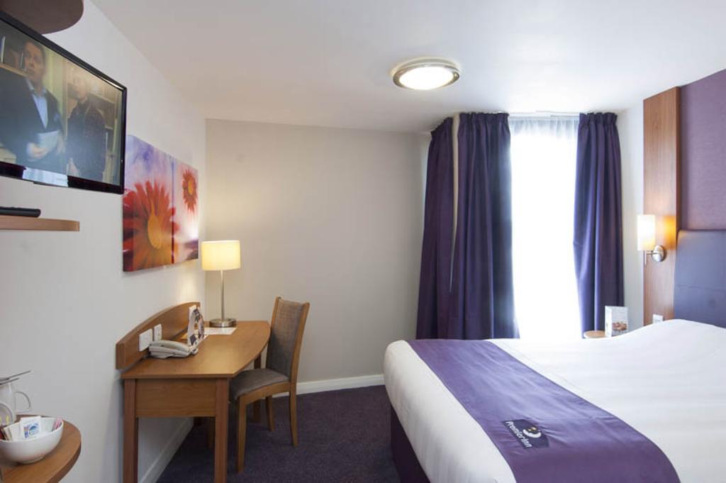 Premier Inn Leamington Spa Town Centre Værelse billede